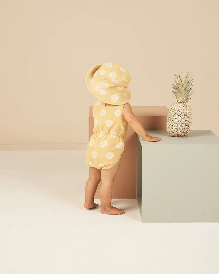 Rylee & Cru Yellow Daisy